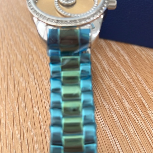 NIB ARAGON Ronda 762 A215 Star Halo Swarovski Crystals Stainless Steel - Picture 7 of 9